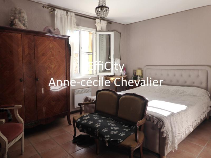 Maison - 137 m² - 6 pièces