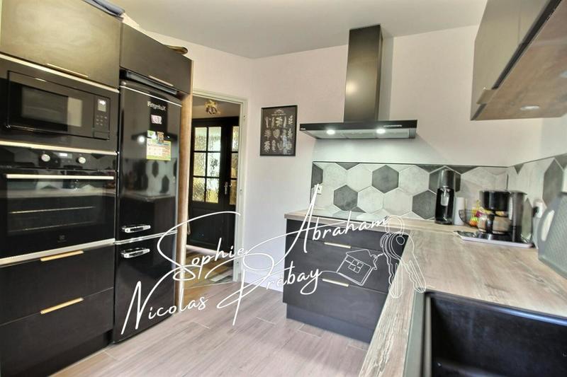 Maison - 110 m² - 4 pièces