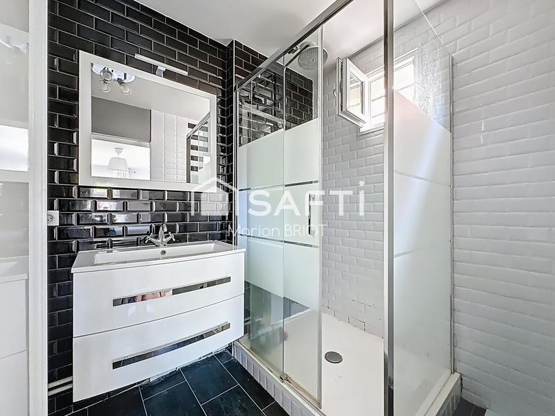 Maison - 96 m² - 5 pièces