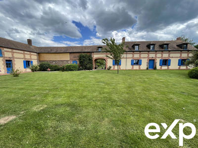 Maison - 845 m² - 12 pièces