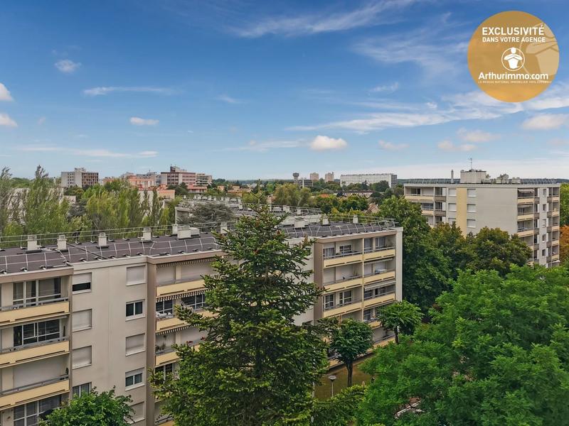 Parking / Garage - 12 m²