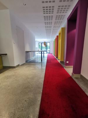 Local commercial - 200 m² - 2 pièces