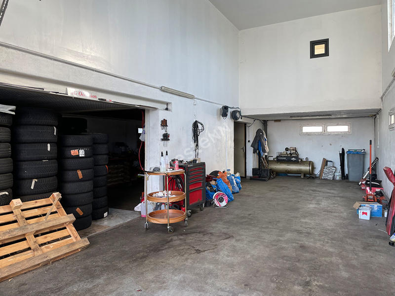 Local commercial - 170 m²