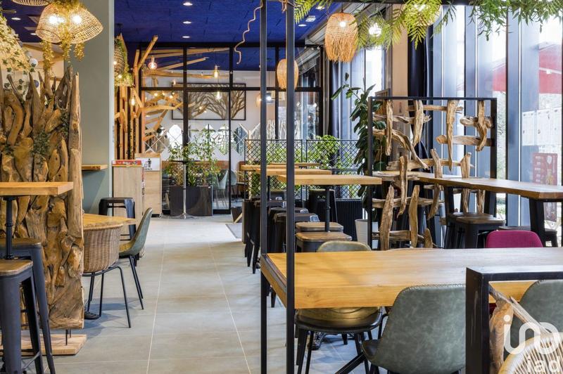 Local commercial - 196 m²