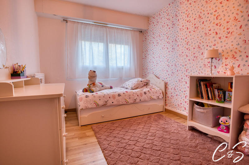 Appartement - 70 m² - 3 pièces