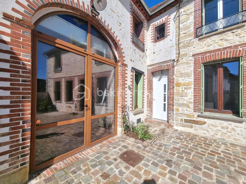 Maison en pierre - 164 m² - 8 pièces