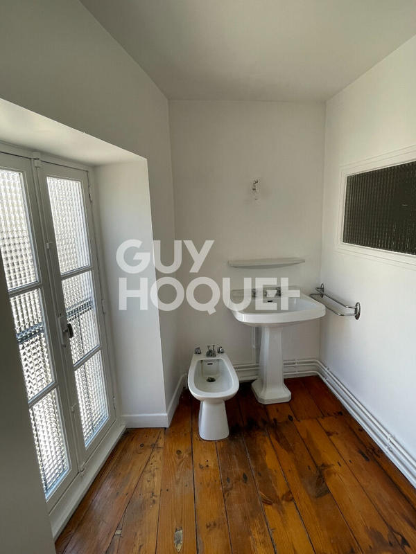 Immeuble - 8 pièces