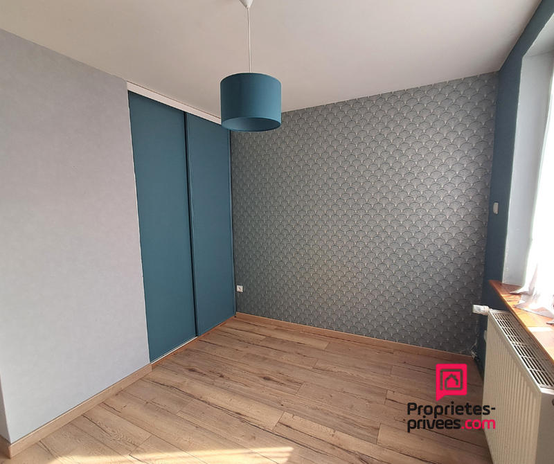 Maison - 250 m² - 8 pièces