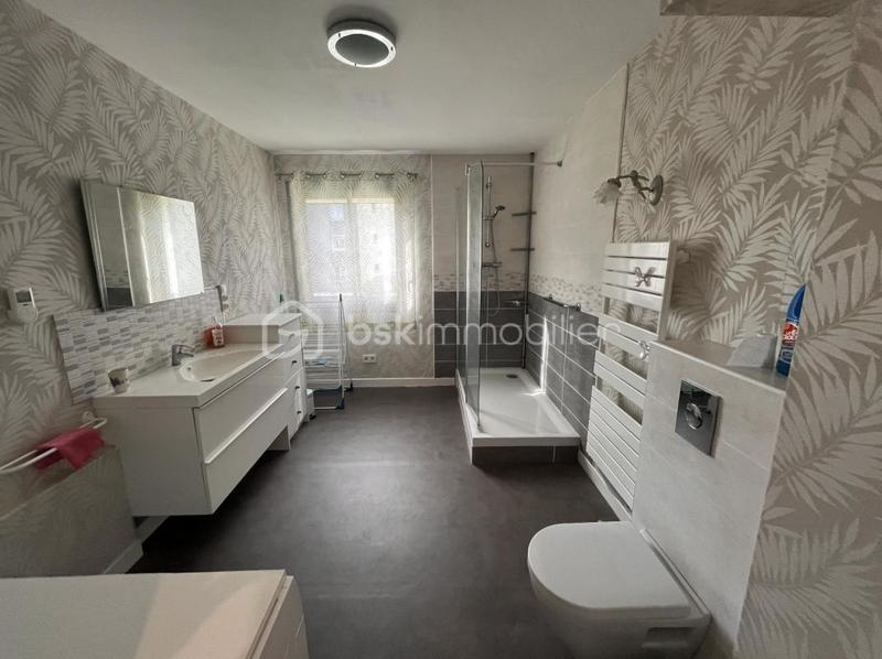 Appartement - 97 m² - 3 pièces