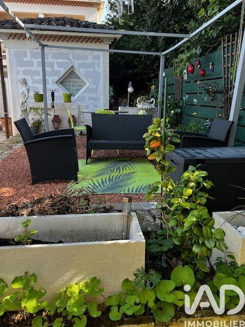 Maison - 218 m² - 6 pièces