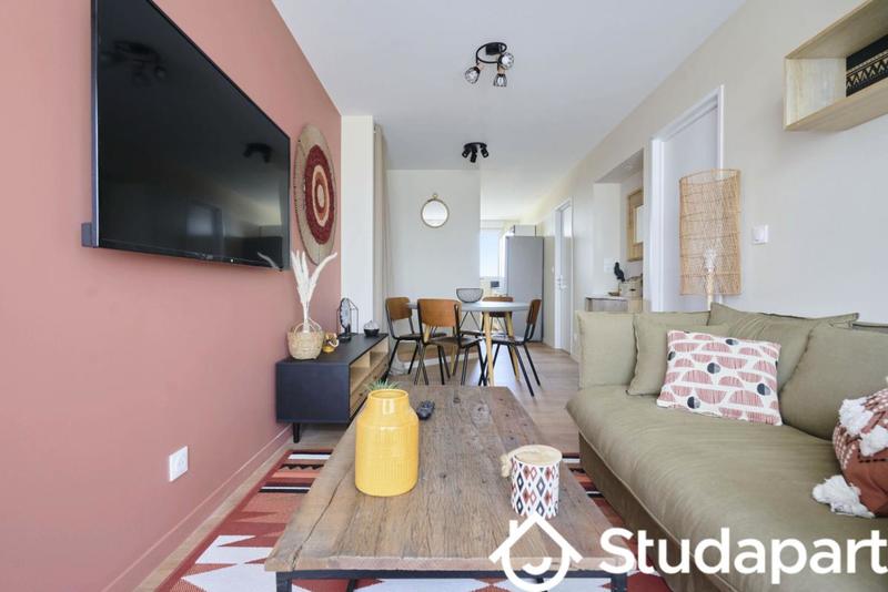 Chambre - 11 m² - 1 pièce