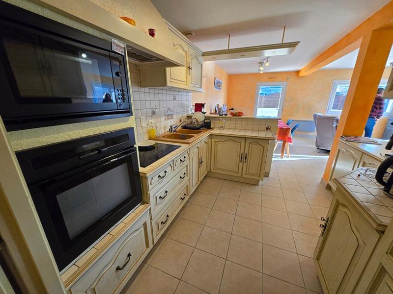 Maison - 90 m² - 5 pièces