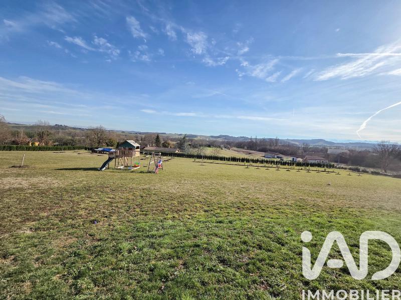 Maison - 121 m² - 5 pièces