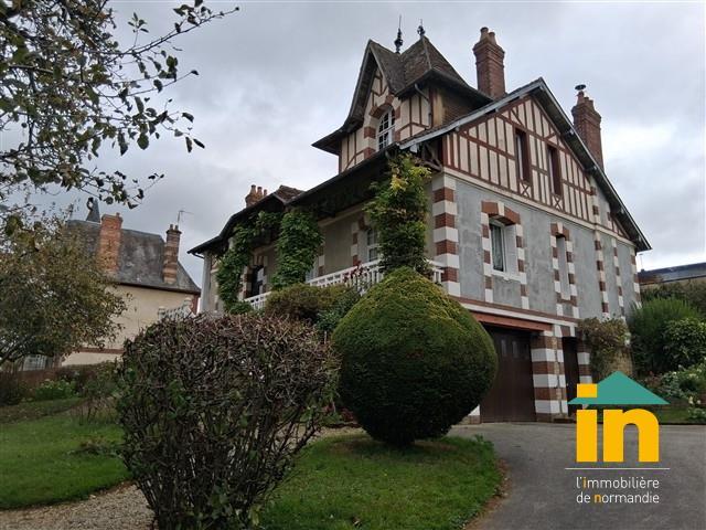 Demeure - 160 m² - 7 pièces