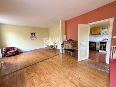 Local commercial - 200 m² - 7 pièces