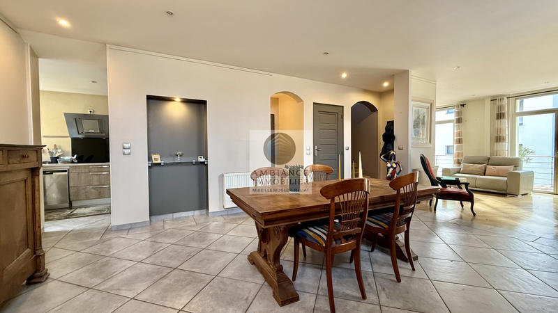 Maison - 145 m² - 6 pièces