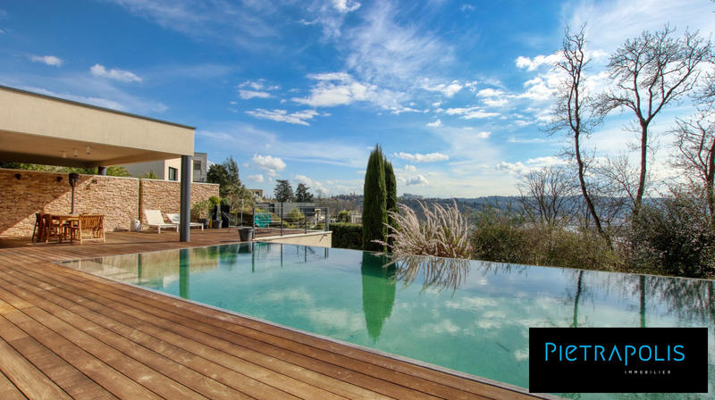 Maison contemporaine - 210 m² - 5 pièces