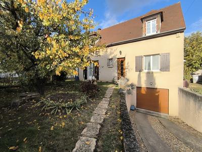 Maison traditionnelle - 130 m² - 6 pièces