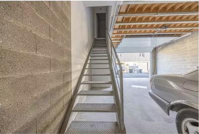 Local d'activités - 95 m²