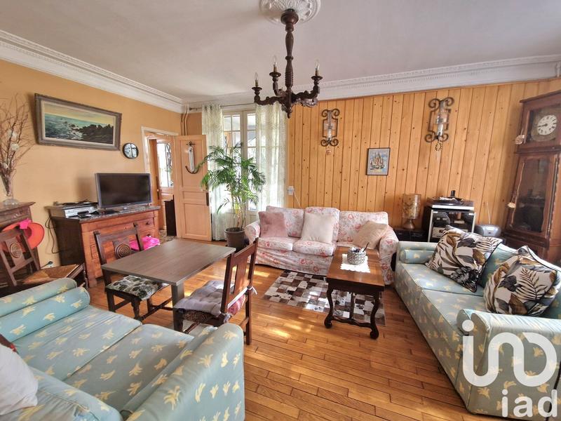 Maison - 170 m² - 8 pièces