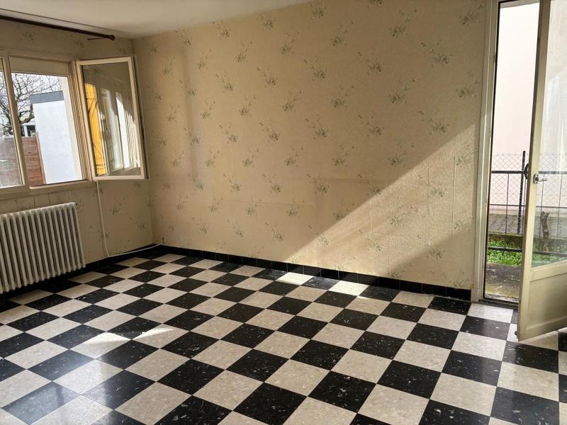 Maison - 143 m² - 7 pièces