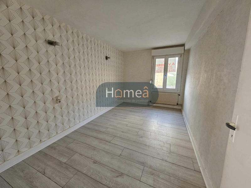 Maison - 104 m² - 4 pièces