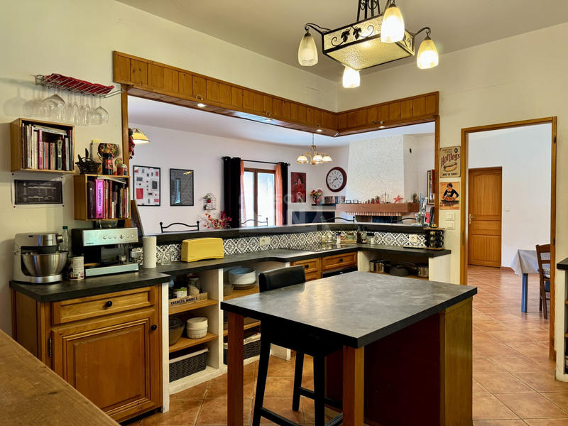 Maison - 186 m² - 7 pièces