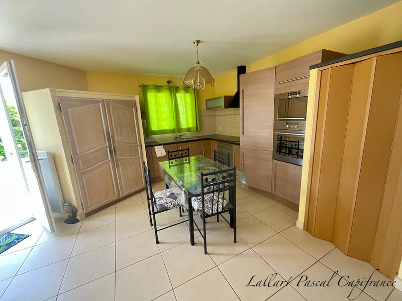 Maison - 98 m² - 3 pièces