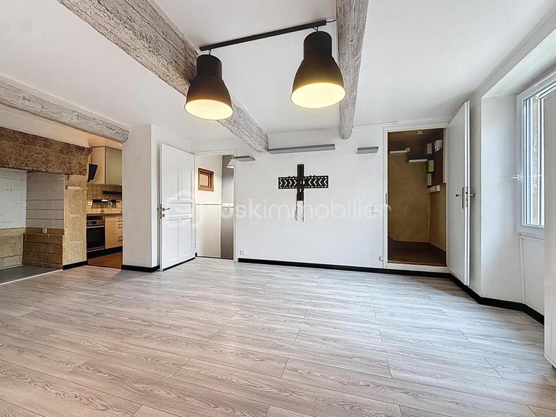 Maison de village - 90 m² - 4 pièces