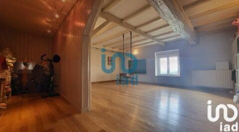 Maison - 221 m² - 6 pièces