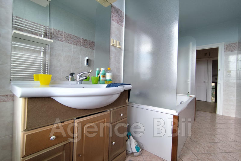 Maison - 140 m² - 7 pièces