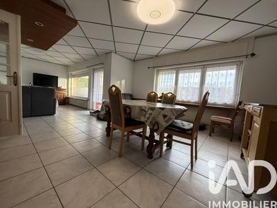 Maison - 149 m² - 5 pièces