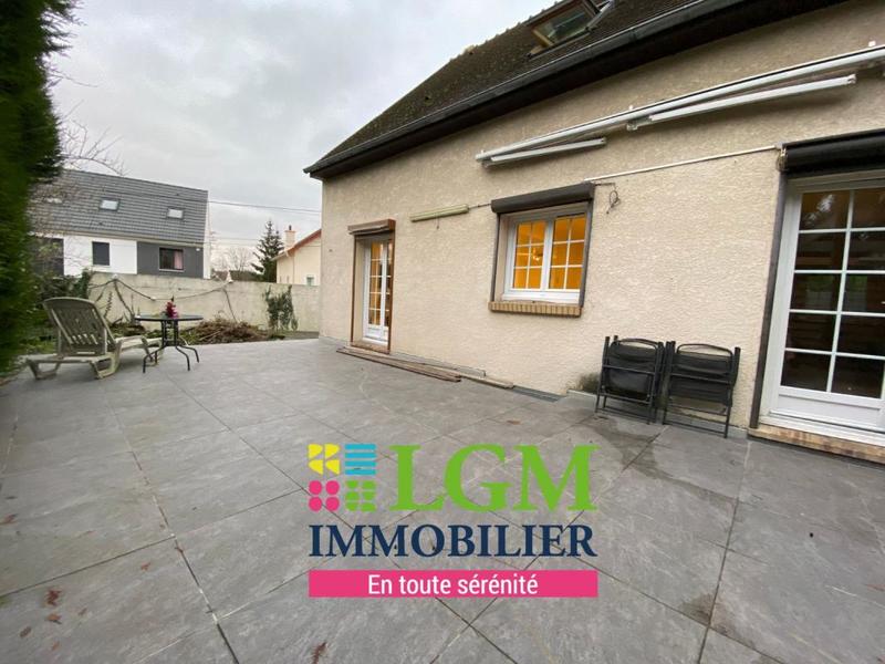 Maison - 210 m² - 5 pièces