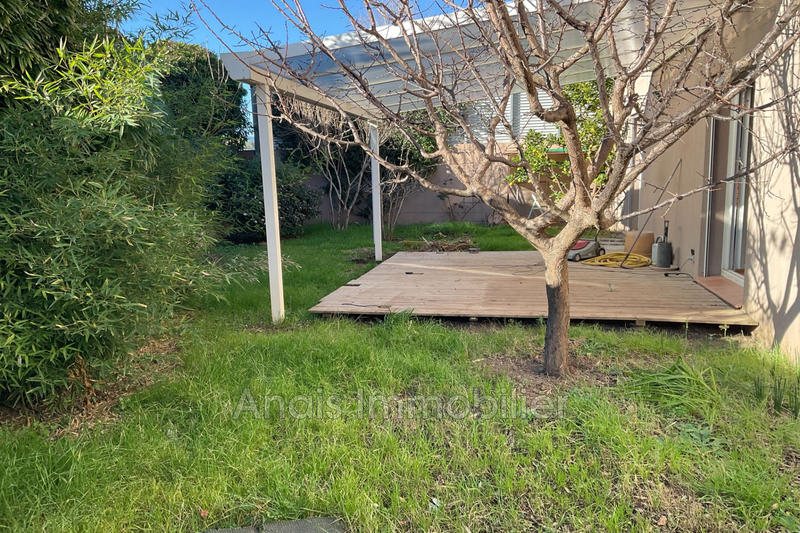 Maison - 300 m² - 9 pièces