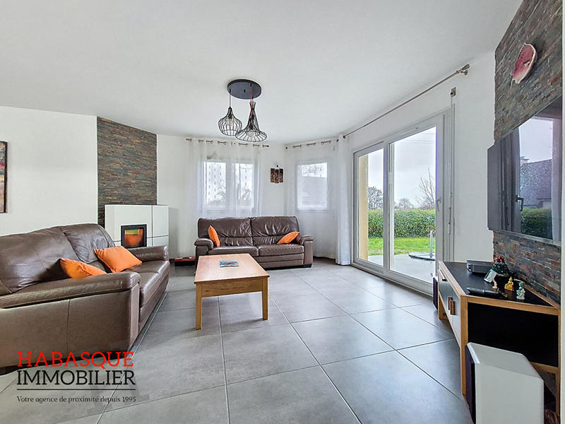 Maison - 87 m² - 6 pièces