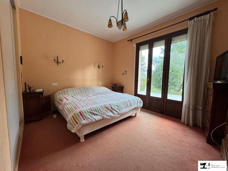 Maison traditionnelle - 140 m² - 5 pièces