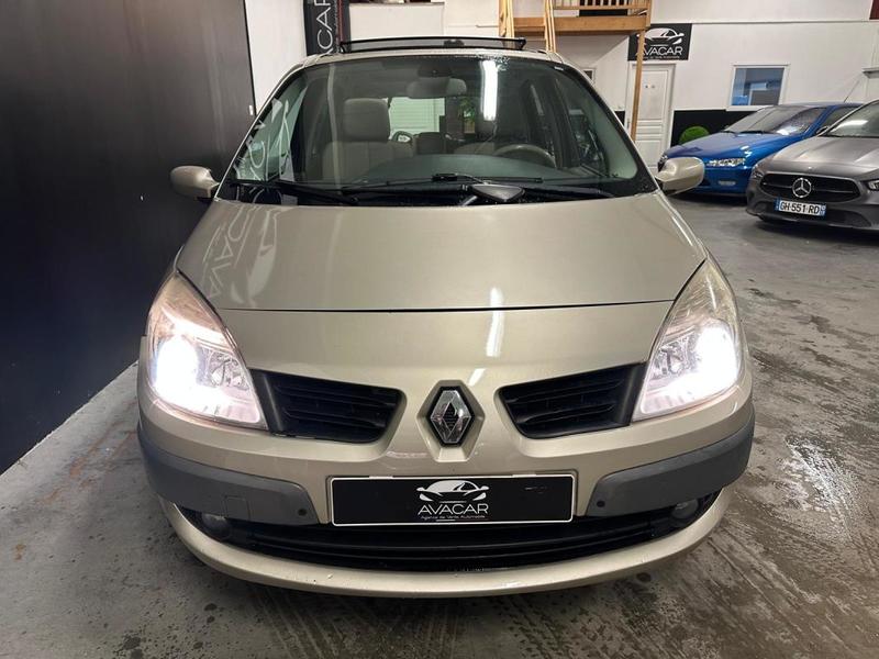 Renault Scénic II 2.0 i 136cv Boîte auto / Toit Ouvrant