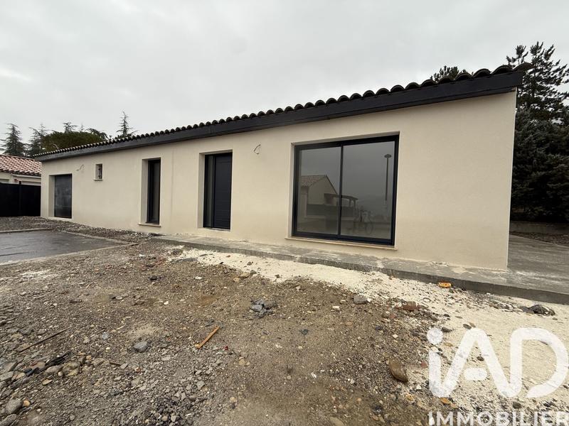 Maison - 120 m² - 4 pièces