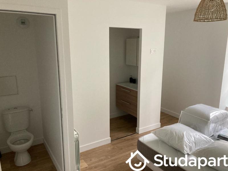 Chambre - 15 m² - 1 pièce