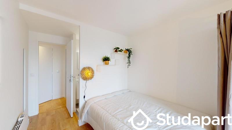 Chambre - 12 m² - 1 pièce