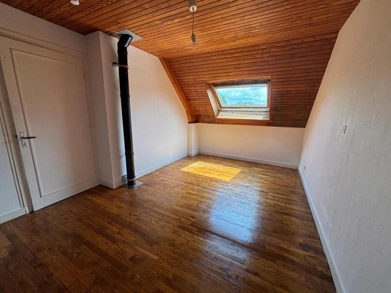 Maison - 92 m² - 6 pièces