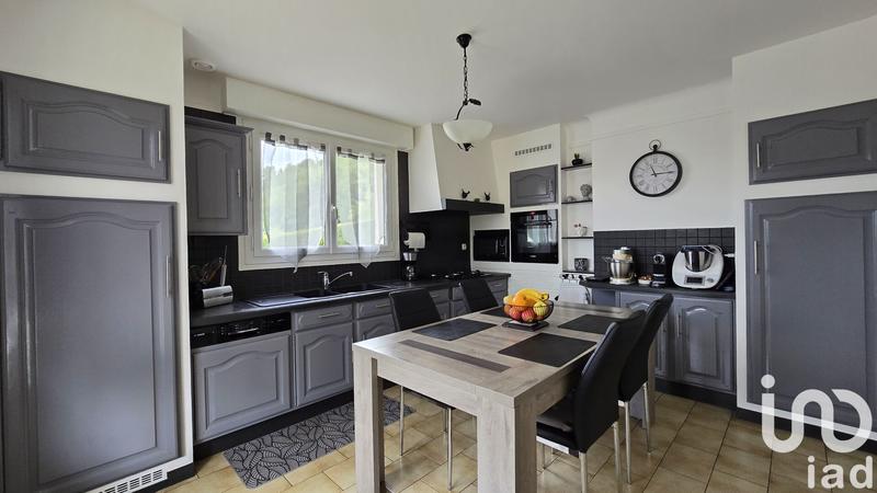 Maison - 170 m² - 8 pièces