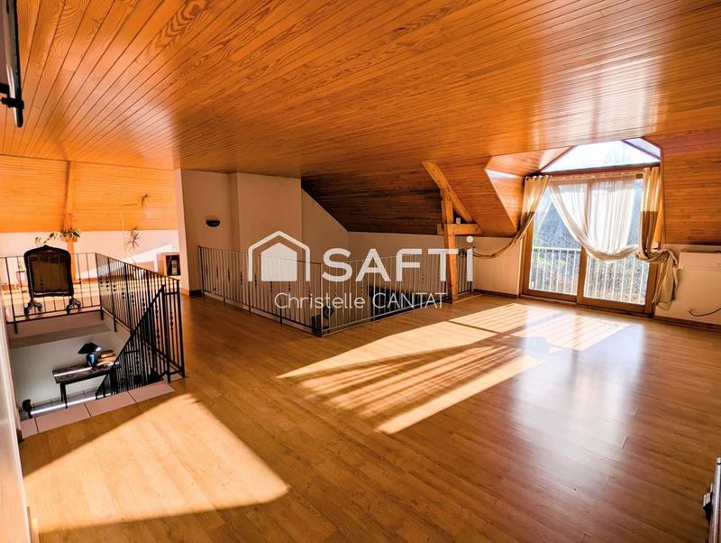 Maison - 283 m² - 9 pièces