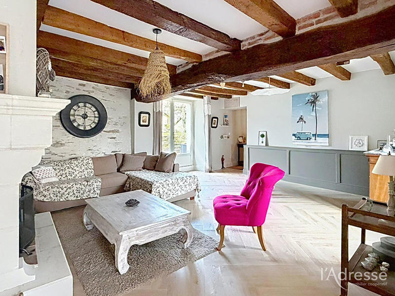 Maison - 205 m² - 7 pièces