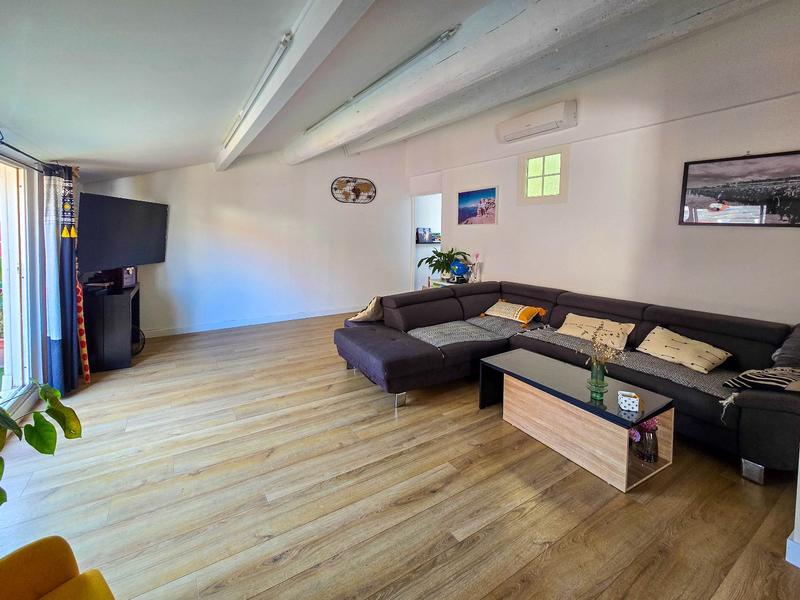 Appartement - 97 m² - 4 pièces