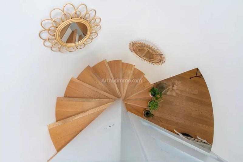 Maison - 181 m² - 8 pièces