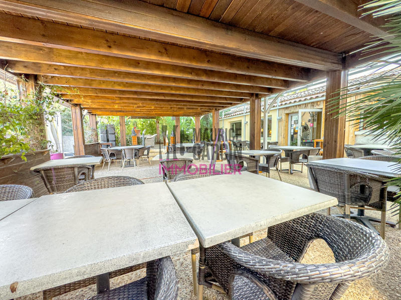 Fonds de commerce - Hôtellerie / Restauration - 220 m²