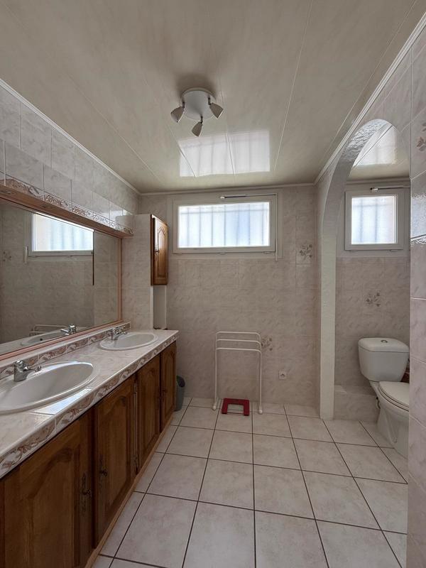 Maison - 135 m² - 6 pièces