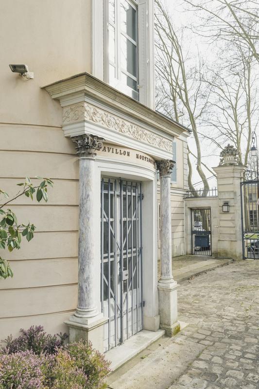 Maison - 876 m² - 20 pièces