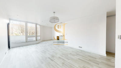 Appartement - 92 m² - 5 pièces